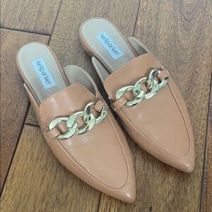 Parker Camel Loafers with Gold Accent